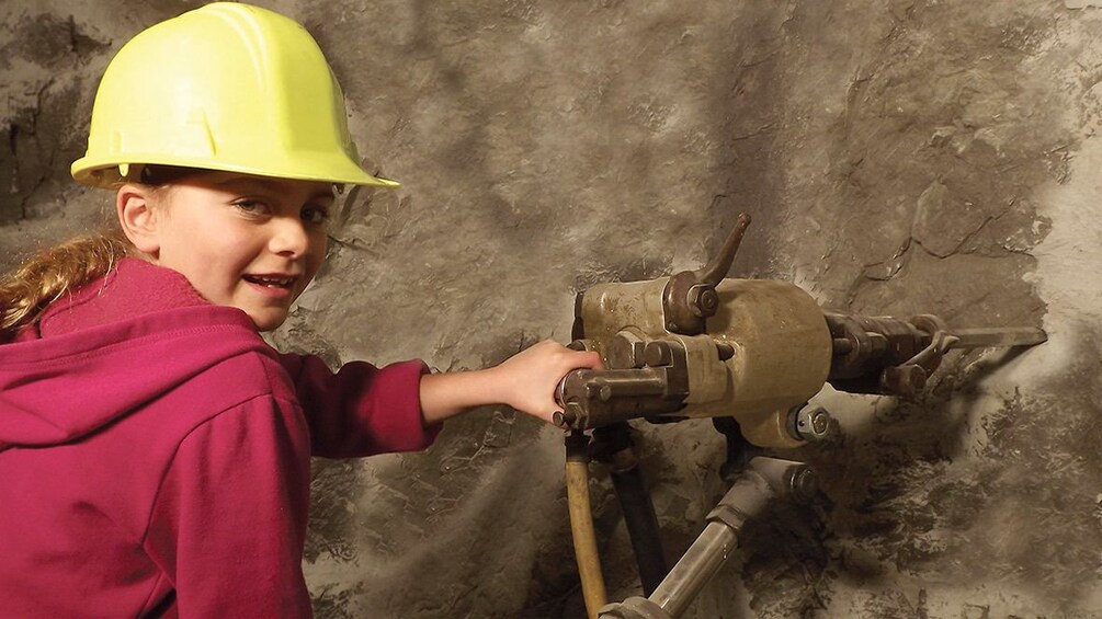 Girl at the Gold Discovery Centre in Waikato 