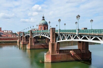 Private 3-hour Walking Tour of Toulouse with Official Tour Guide