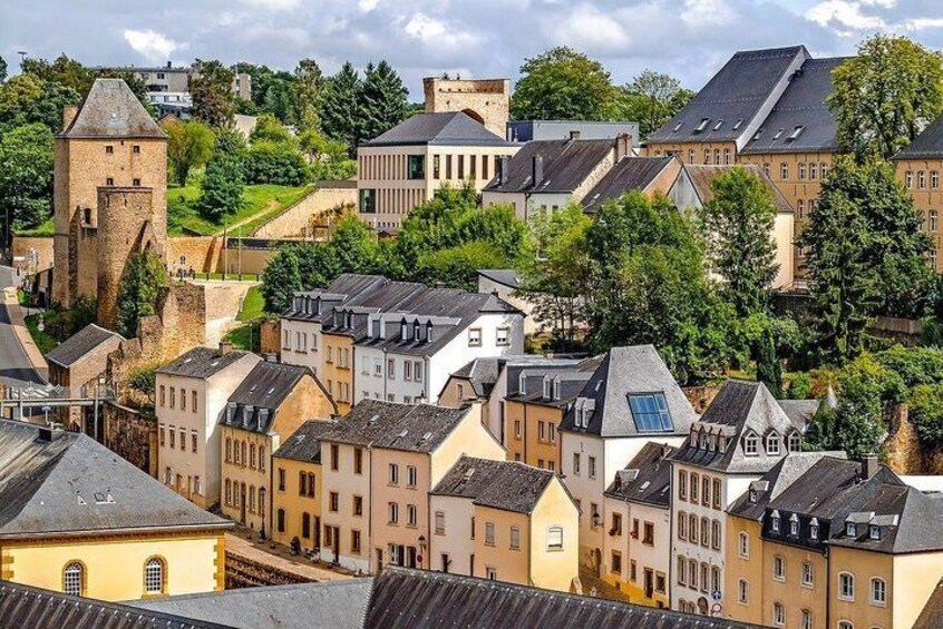 Lovely Romantic Walking Tour in Luxembourg