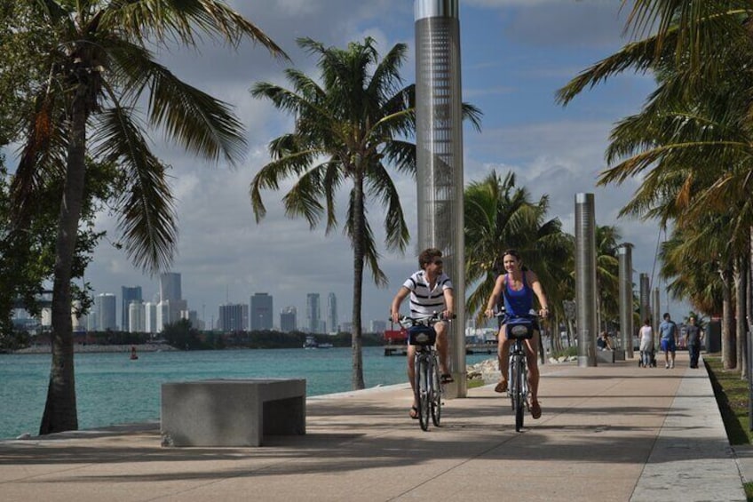 Goverment cut cruise ships, Southpointe Park, Miami Beach