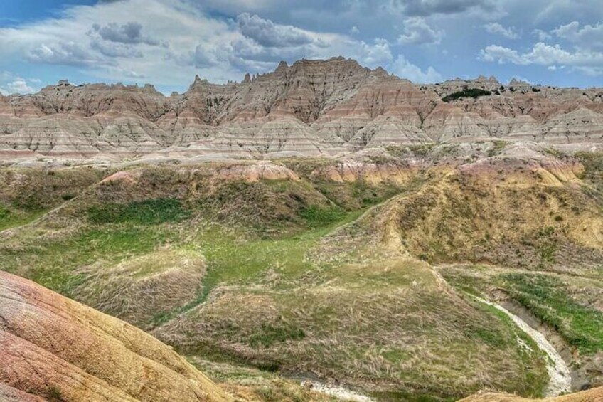 Private VIP Boutique Day Tour of Mt. Rushmore and The Badlands