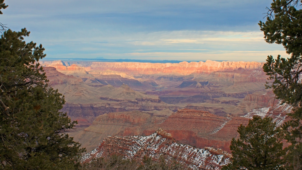 Serene view of the Grand Canyon at sunset in Sedona 