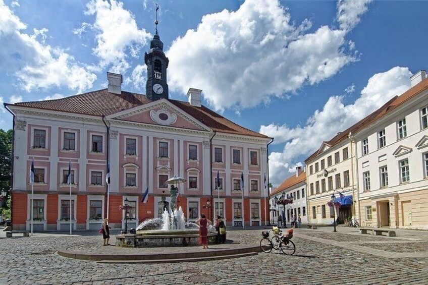 Guided tour “Love stories of Tartu”