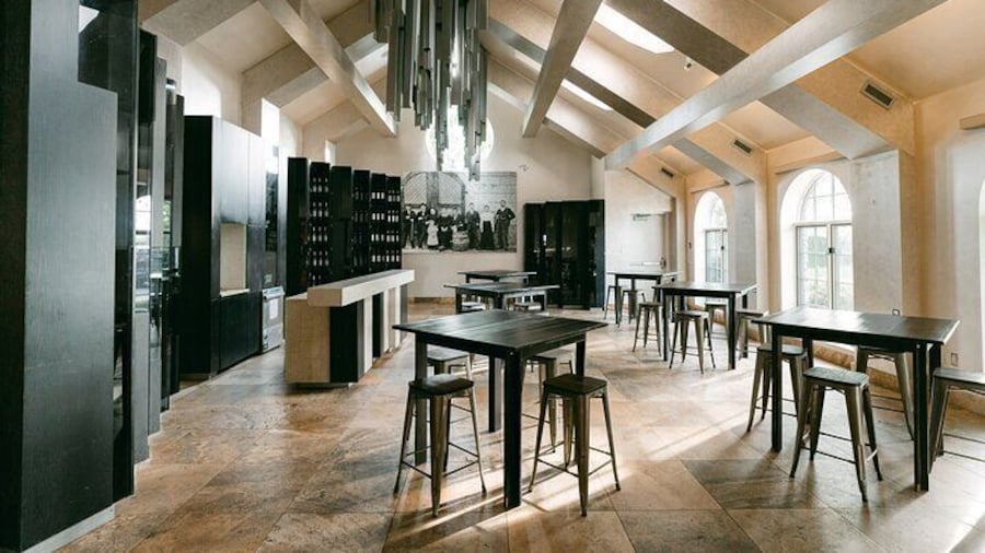 Interior Seated Tasting