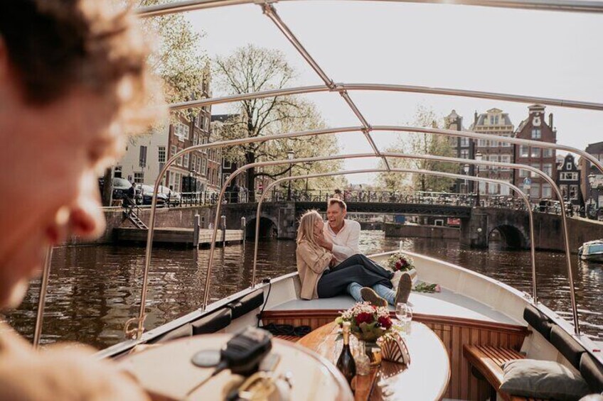 Private Romantic Canal Cruise Amsterdam with Bubbly and Snacks