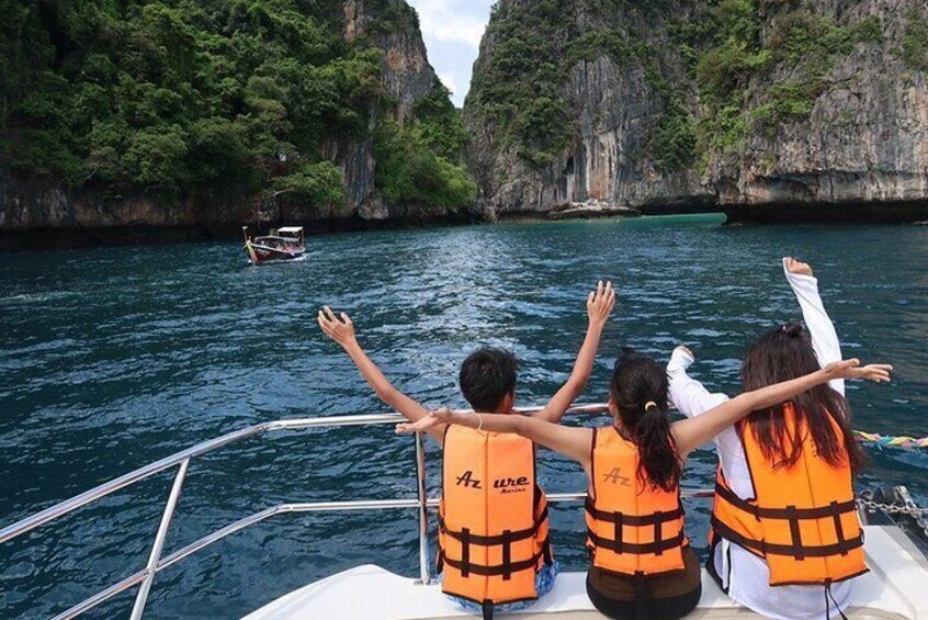 phi phi island excursion
