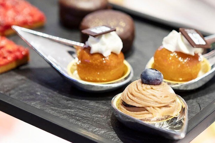 Desserts in Les Halles