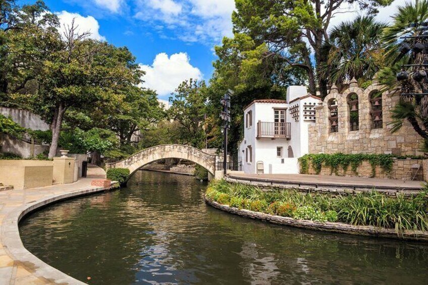 San Antonio’s Heartbeat: A Cultural Walking Adventure