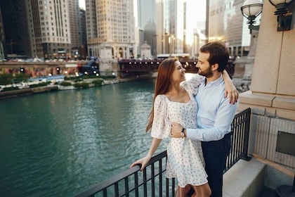 "Love is in the Windy City" Chicago Walking Tour