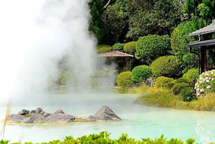 Beppu’s Cultural Treasures: Market, Crafts & Onsen