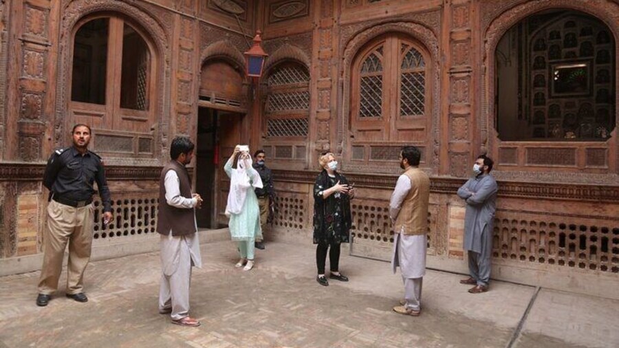 From Islamabad: Full Day Historical Peshawar Guided City Tour