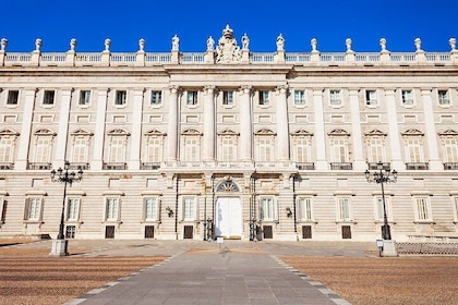 Visite à pied de Madrid et du palais royal, billets coupe-file
