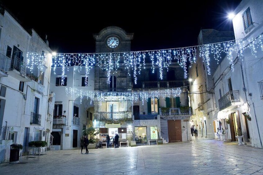 Magic Christmas Markets tour around Bari