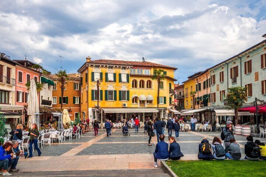 Festive Journey in Sirmione Christmas Walking Tour