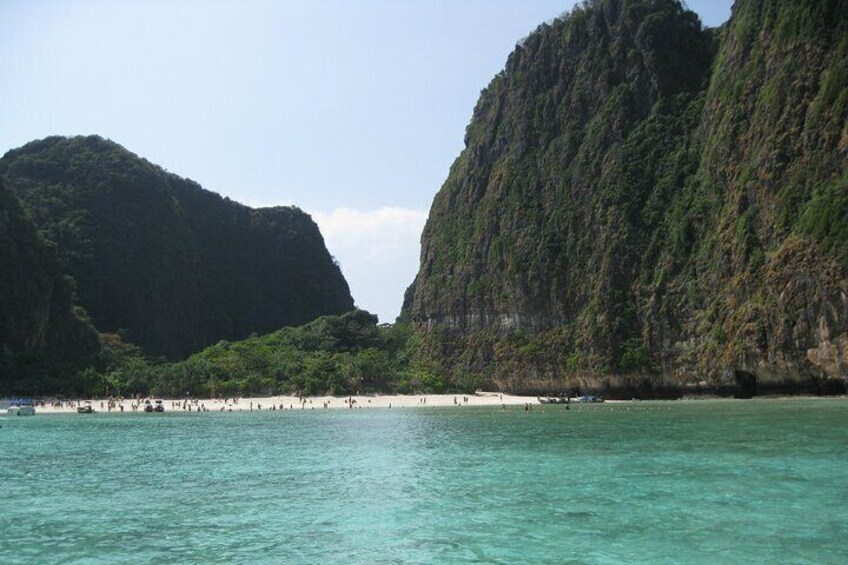 Phi Phi Khai Islands Full Day Tour with Lunch by Catamaran