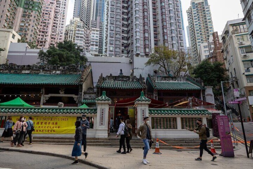 Hong Kong Heritage Unveiled: A Private Walking Tour
