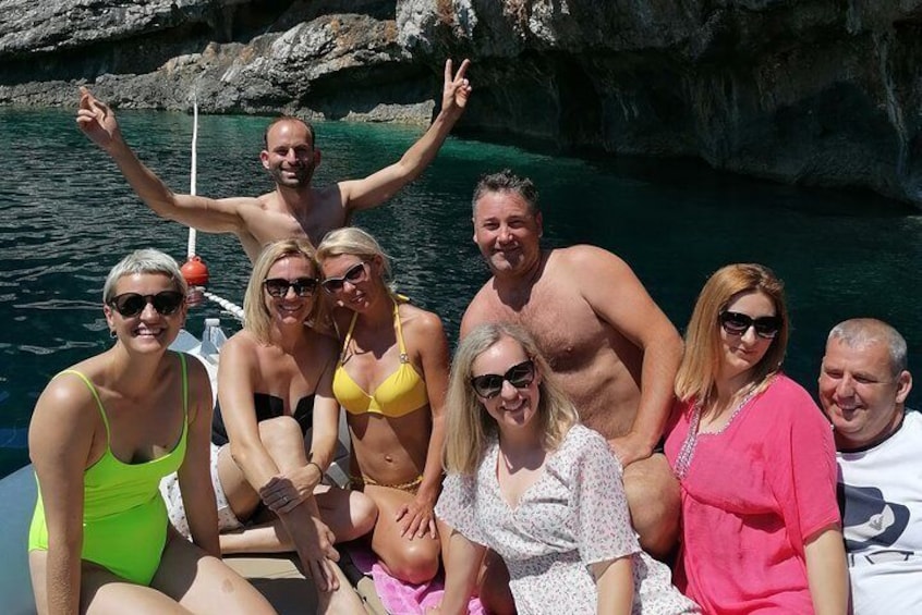 Blue Cave & Hvar Tour, 5 Islands speed boat