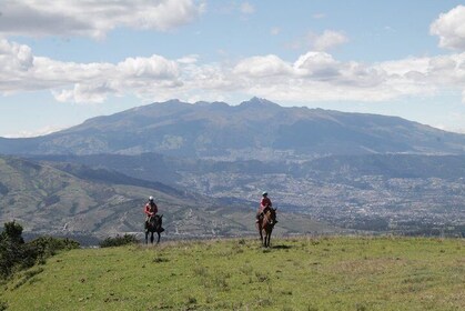 Nature getaway with overnight in a Cave hotel from Quito 2 Days / 1 Night