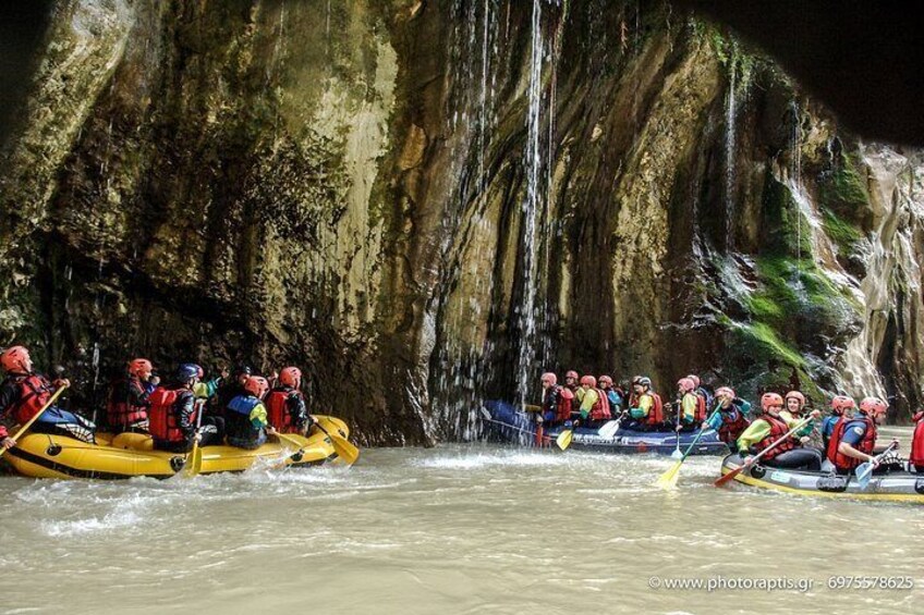 Arachthos white water river Rafting at Tzoumerka 