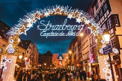 Christmas Magic: A Private Guided Walking Tour in Strasbourg