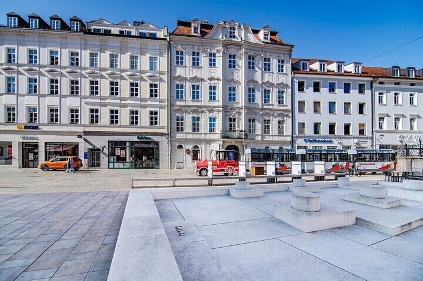 City tour through Regensburg with the little train