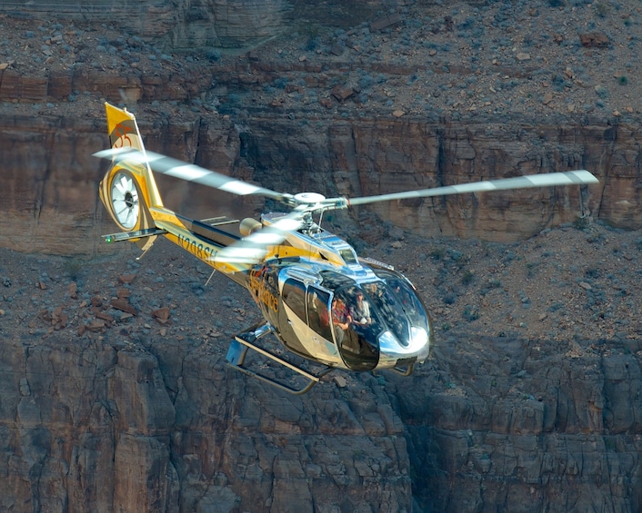 Ver elemento 2 de 8. Bullets and Burgers Outdoor Machine Gun and Grand Canyon Air Adventure