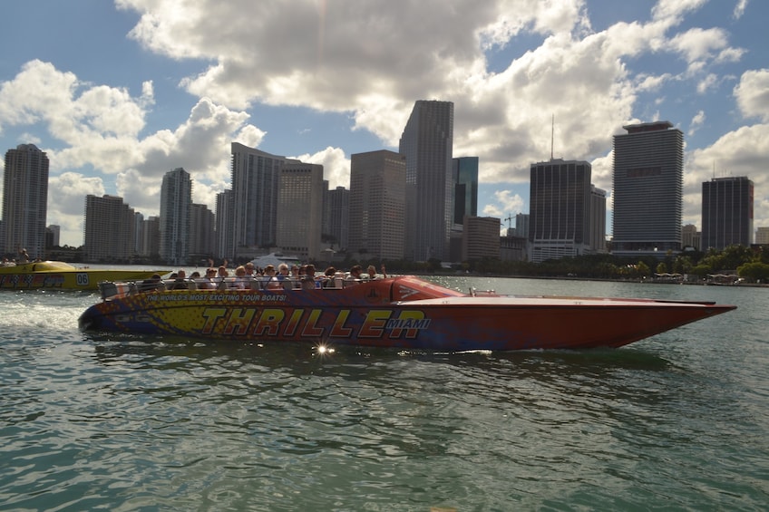 Thriller Speedboat Ride