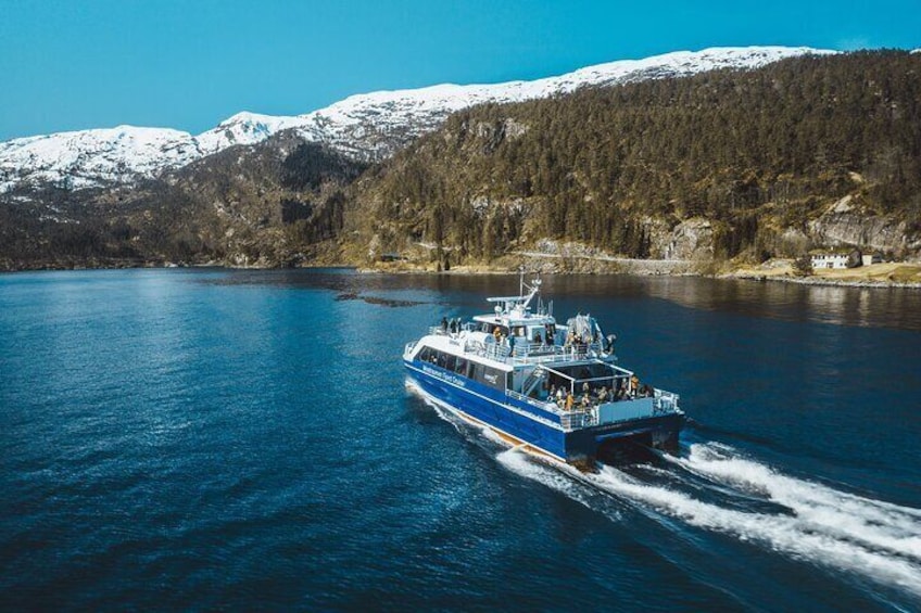 Mostraumen Fjord Cruise