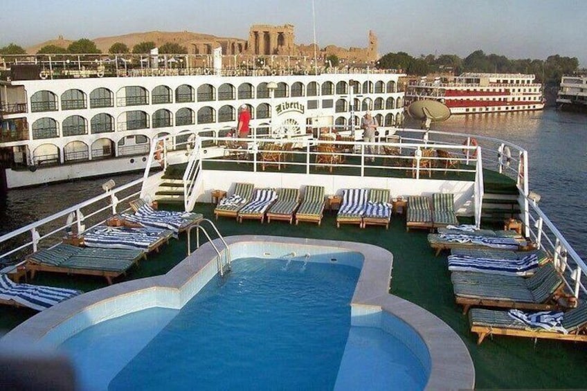 4-Day 3-Night Nile Cruise from Aswan to Luxor With Balloon and Abu Simbel