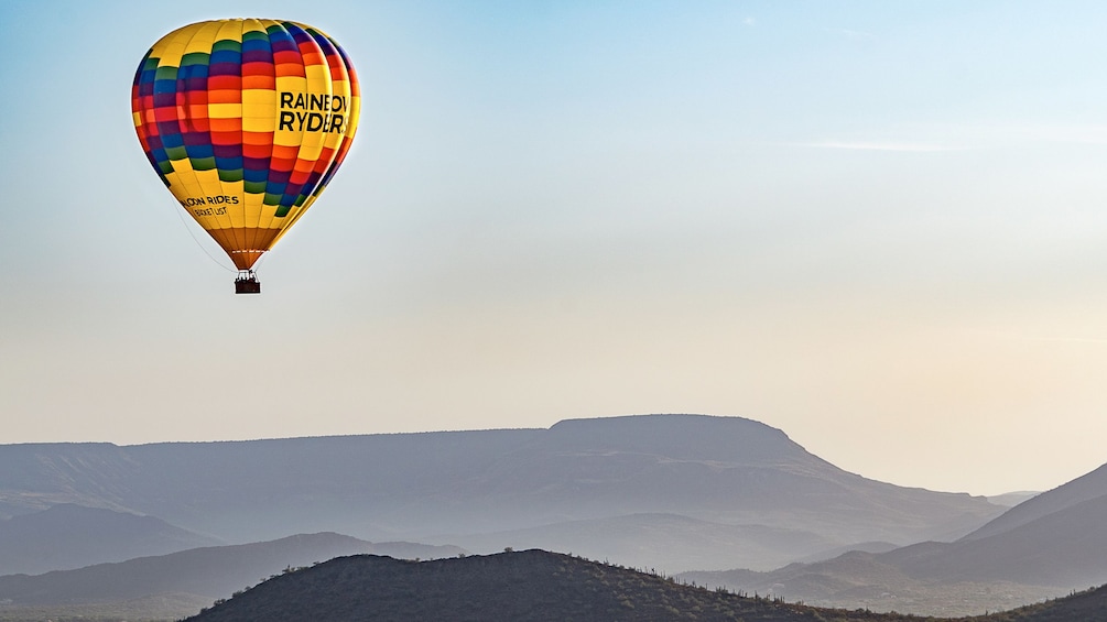 Serene hot air balloon ride in Phoenix