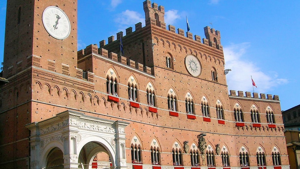 Close view of the Palazzo Pubblico
Palace in Siena, Italy

