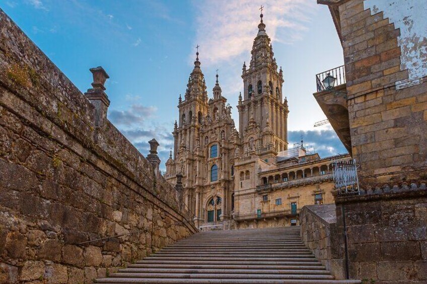 Historic Corners of Santiago de Compostela Walking Tour