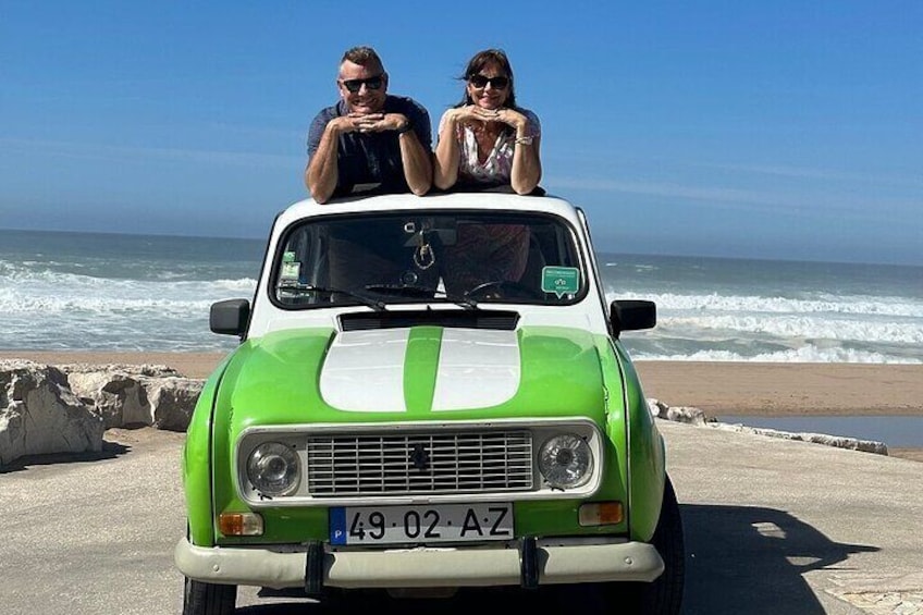 Private Half-Day Tour by Classic Car or Electric jeep in Sintra