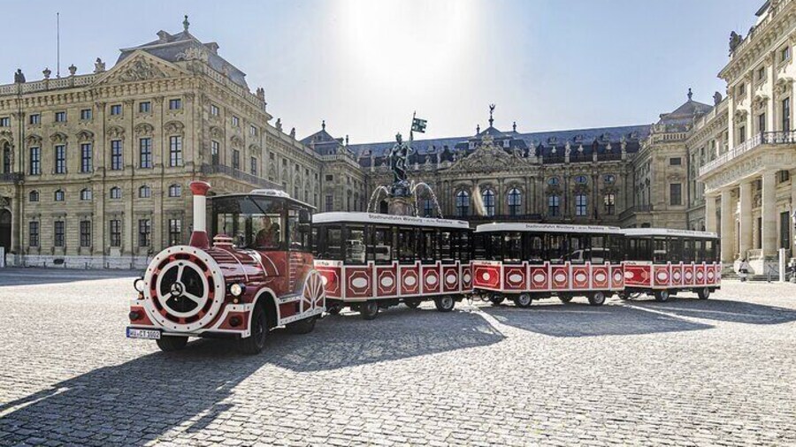 City tour through Würzburg with the Bimmelbahn