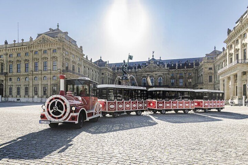 City tour through Würzburg with the Bimmelbahn
