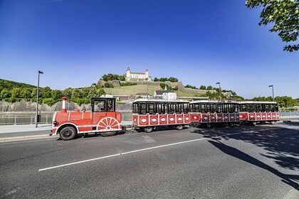 Stadtrundfahrt durch Würzburg mit der Bimmelbahn