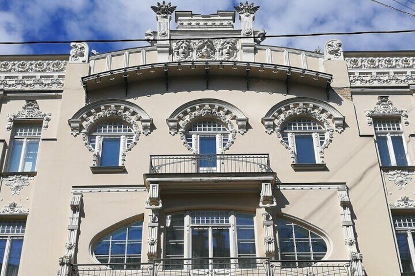 Art Nouveau building