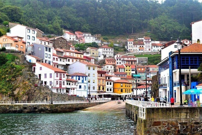 Full-Day Cudillero and Luarca Private Tour from Gijon