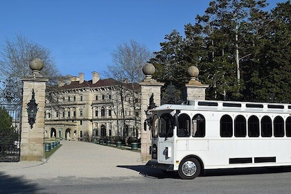 Newport Gilded Age Mansions Trolley Tour med Breakers Entré