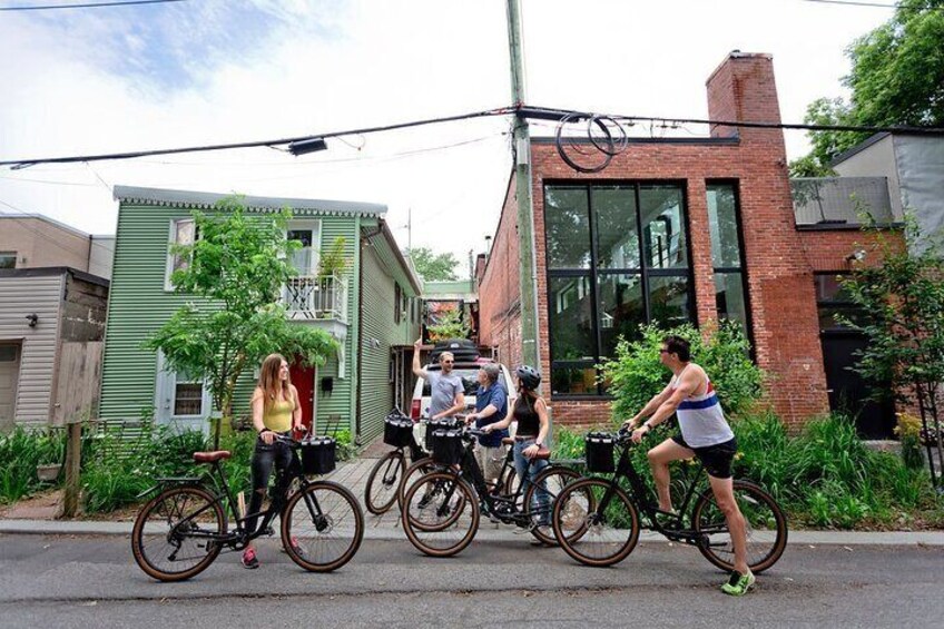 Plateau, Mile End & Jean-Talon Market Montréal Bike Tour