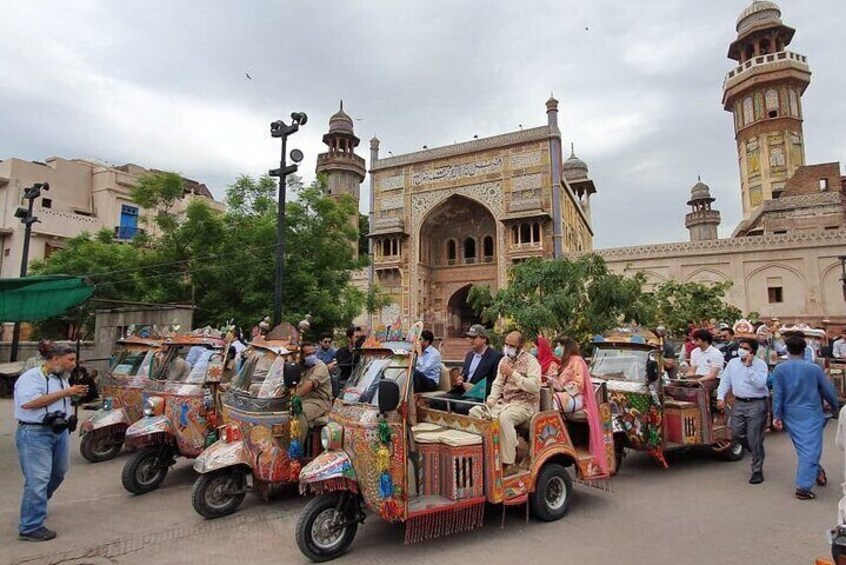 Guided Walking Tour: Walled City of Lahore