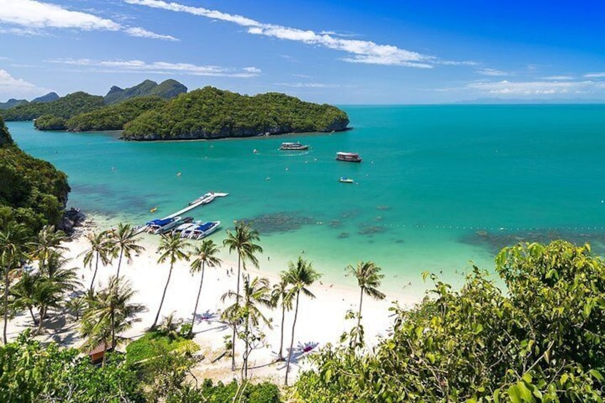 Snorkeling and Kayaking Tour at Angthong Marine Park by Speedboat from Koh Samui