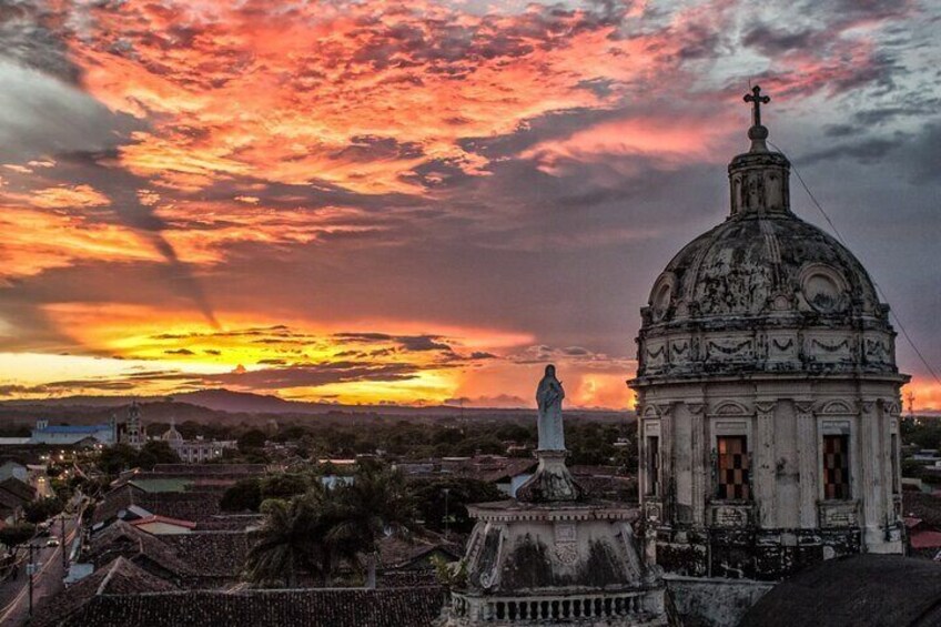 Historical walking tour of Granada