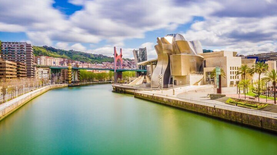 Bilbao’s Timeless Trail: Art & History Walk