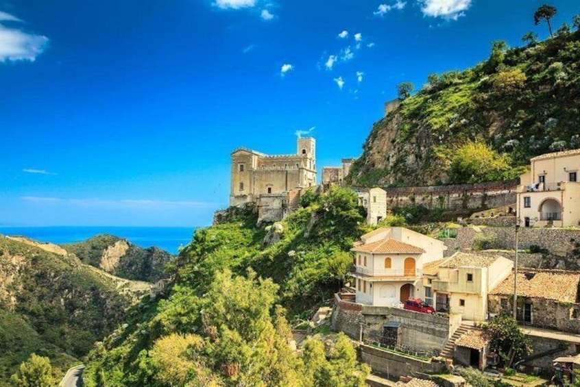 Private tour to Taormina and The Godfather filming locations from Messina