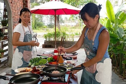 Hoi An Cooking and egg coffee making class with countryside tour