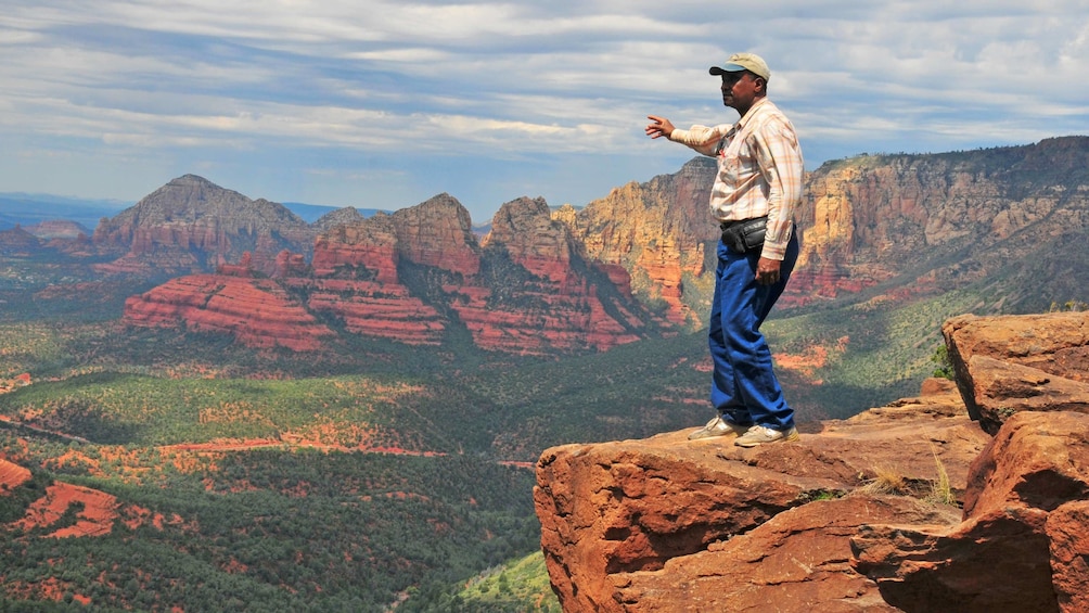 Man on the Sedona and Navajo Reservation One-Day Tour in Arizona