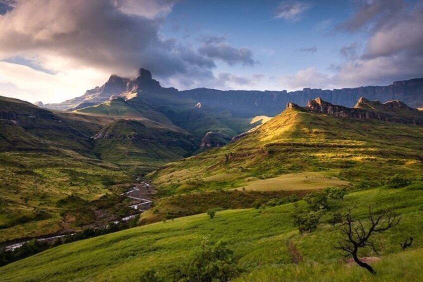 Drakensberg, Mandela Capture Site & Tala P Game Reserve 3 Day Safari