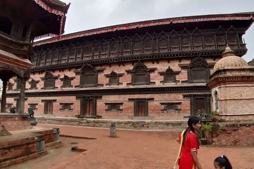 Bhaktapur Heritage City and Nagarkot Viewpoint Tour