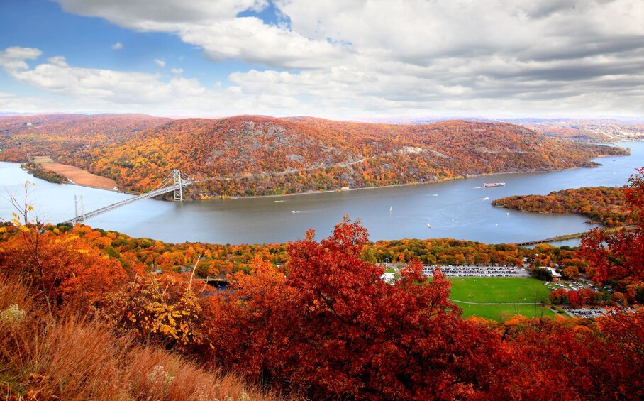 Private Autumn Helicopter Tour From Westchester (4-5 People)